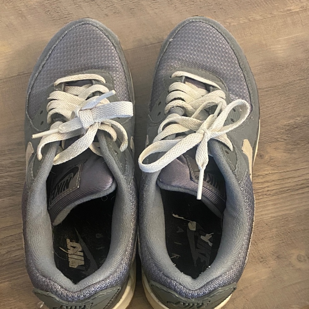 Nike Air Max Gray Sneakers - Picture 5 of 5
